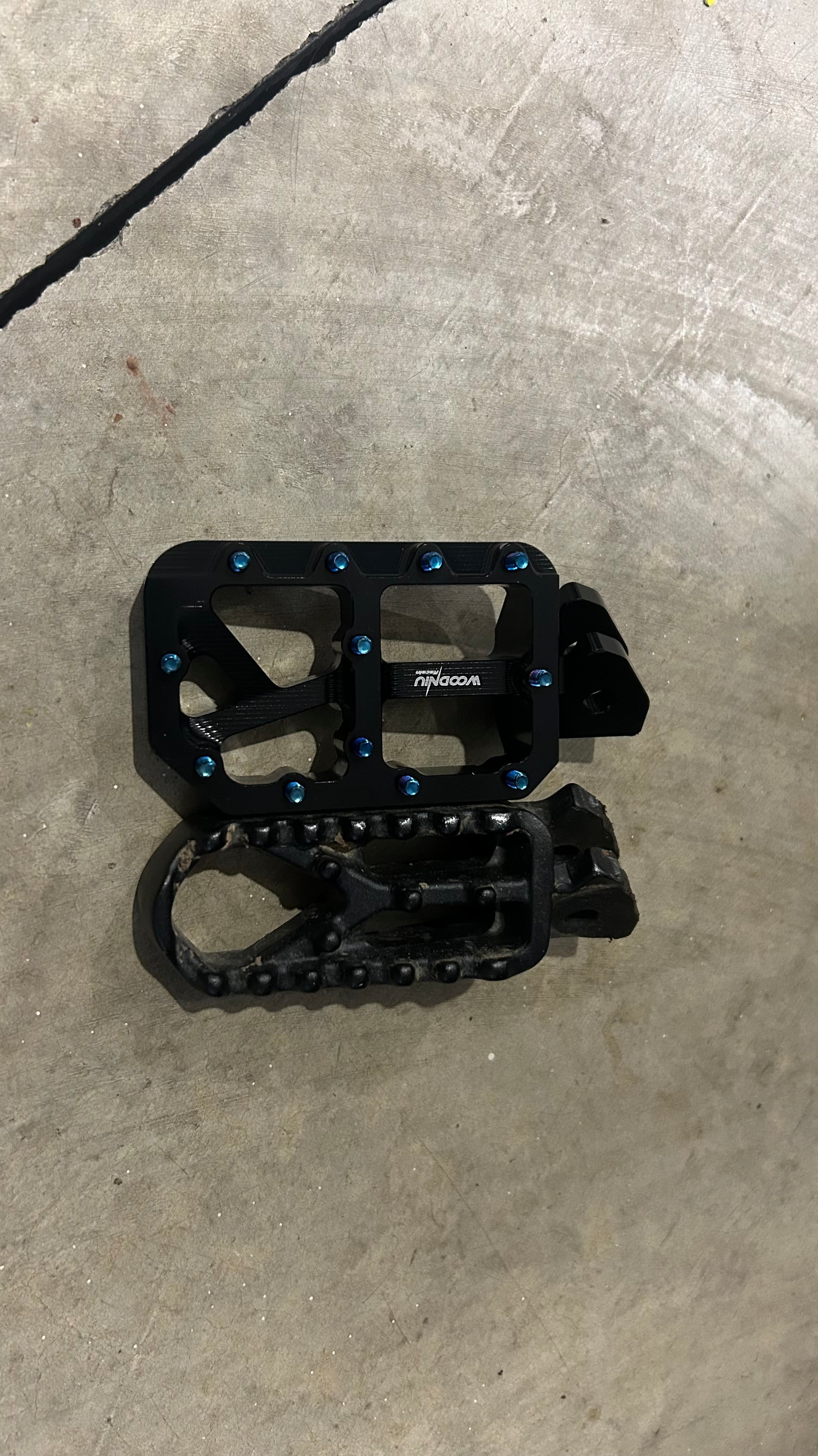 Talaria X3/E-Ride Pro/Surron LBX Woodniu Upgraded Titanium Pegs