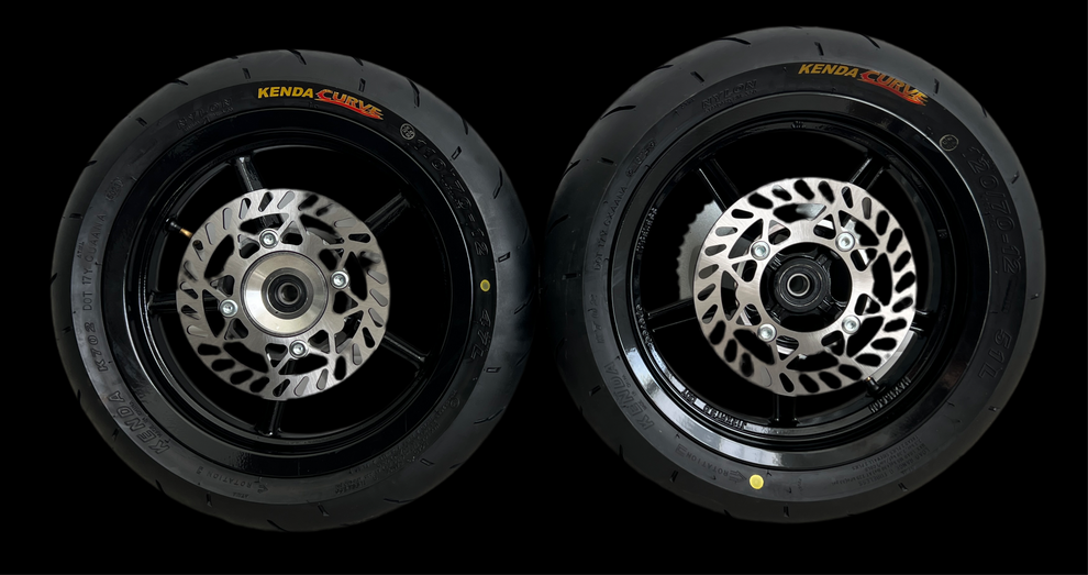 Tuttio Soleil 01 12-Inch Supermoto Wheelset