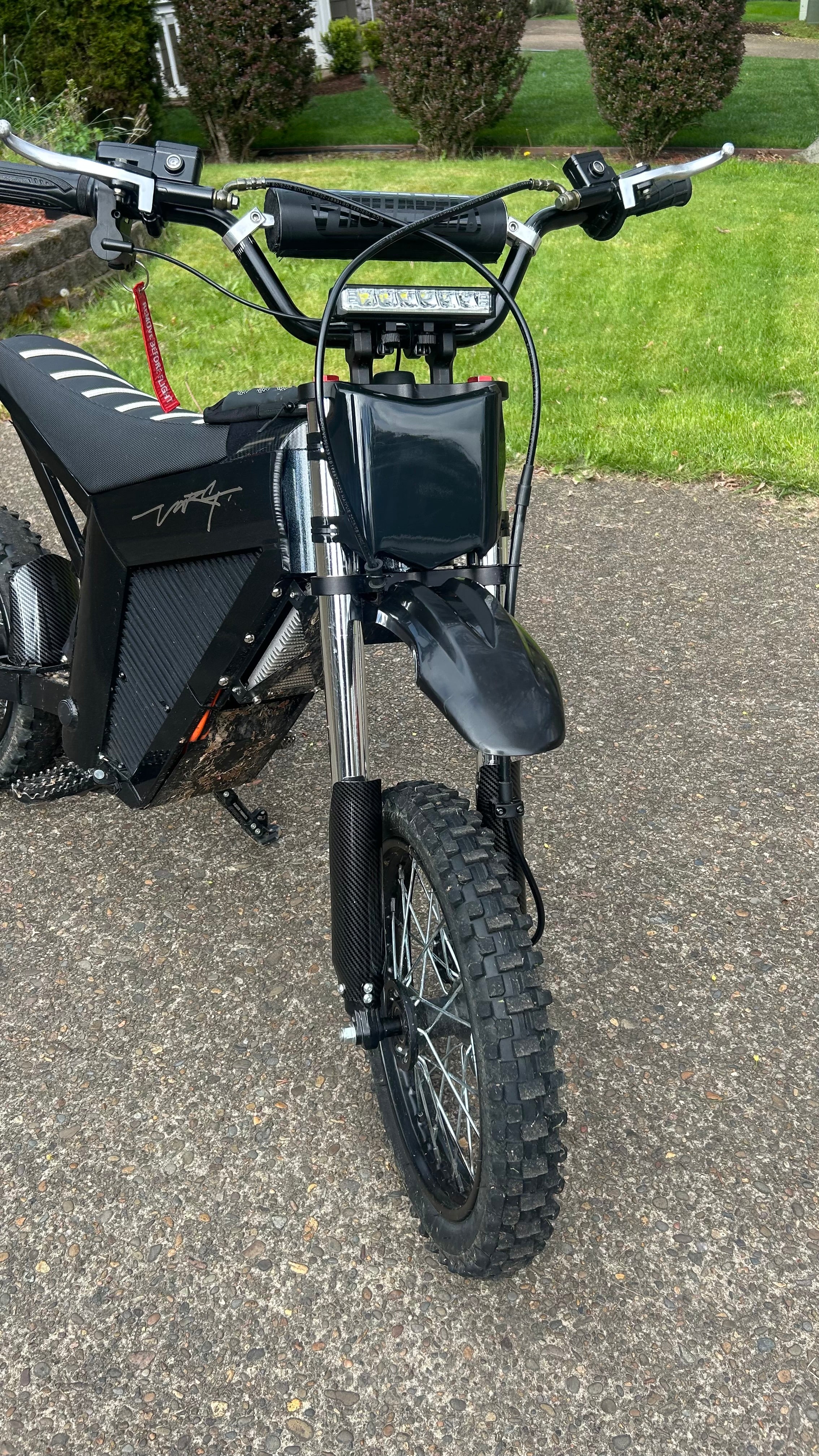 Universal Glossy Motocutz Plate