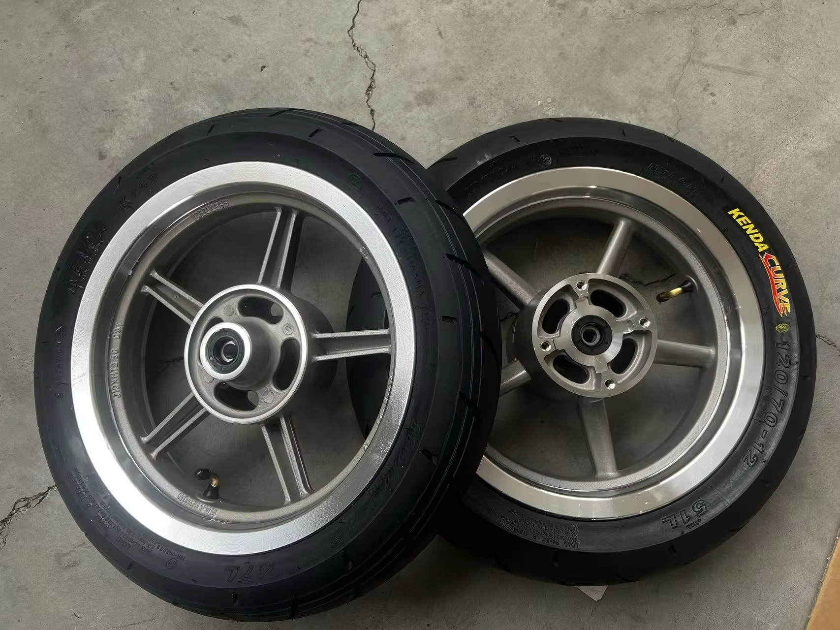 Chrome Tuttio Soleil 01/Yozma IN 10 Wheelset