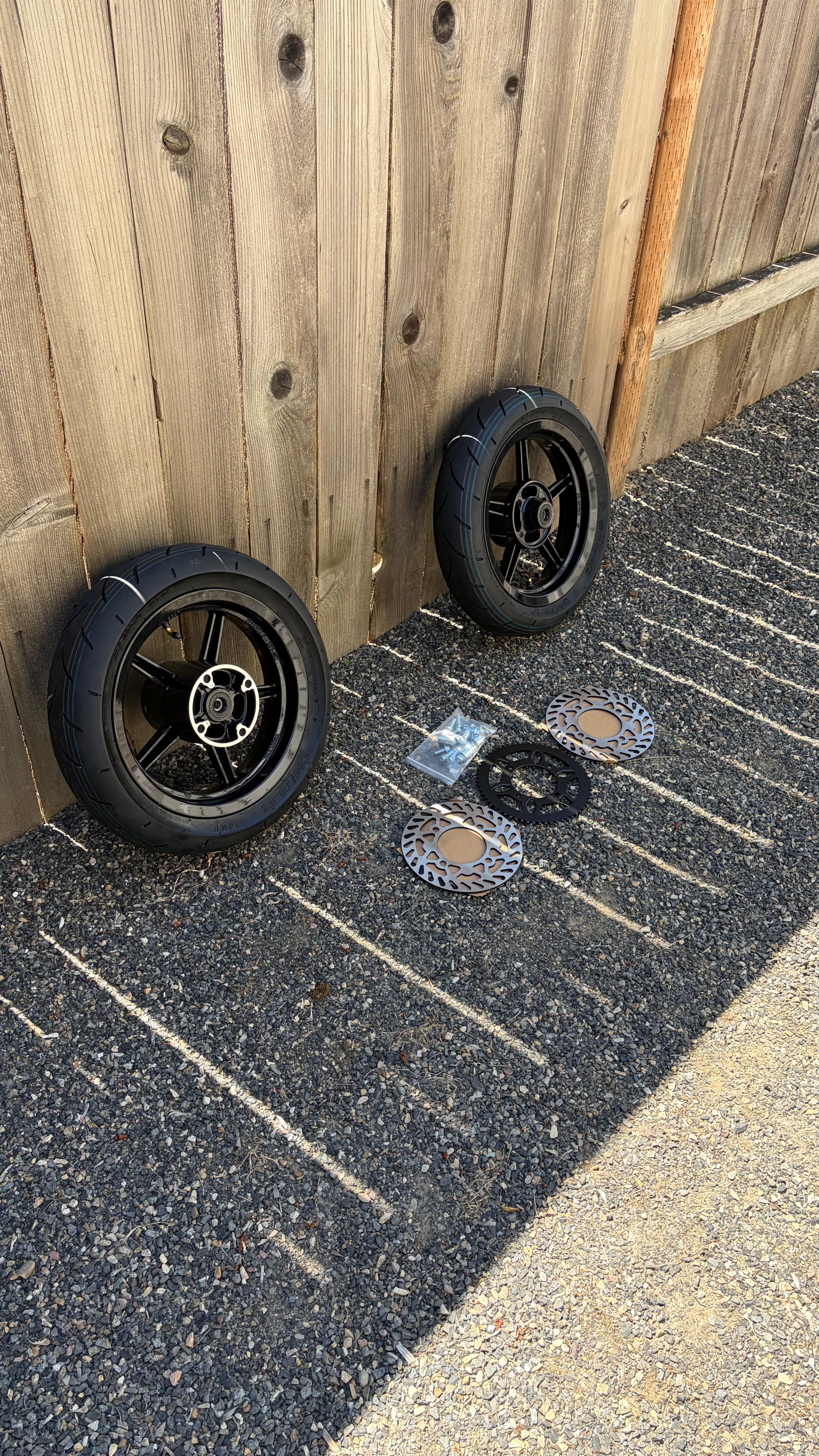 Tuttio Soleil 01/Yozma IN10 12-Inch Supermoto Wheelset