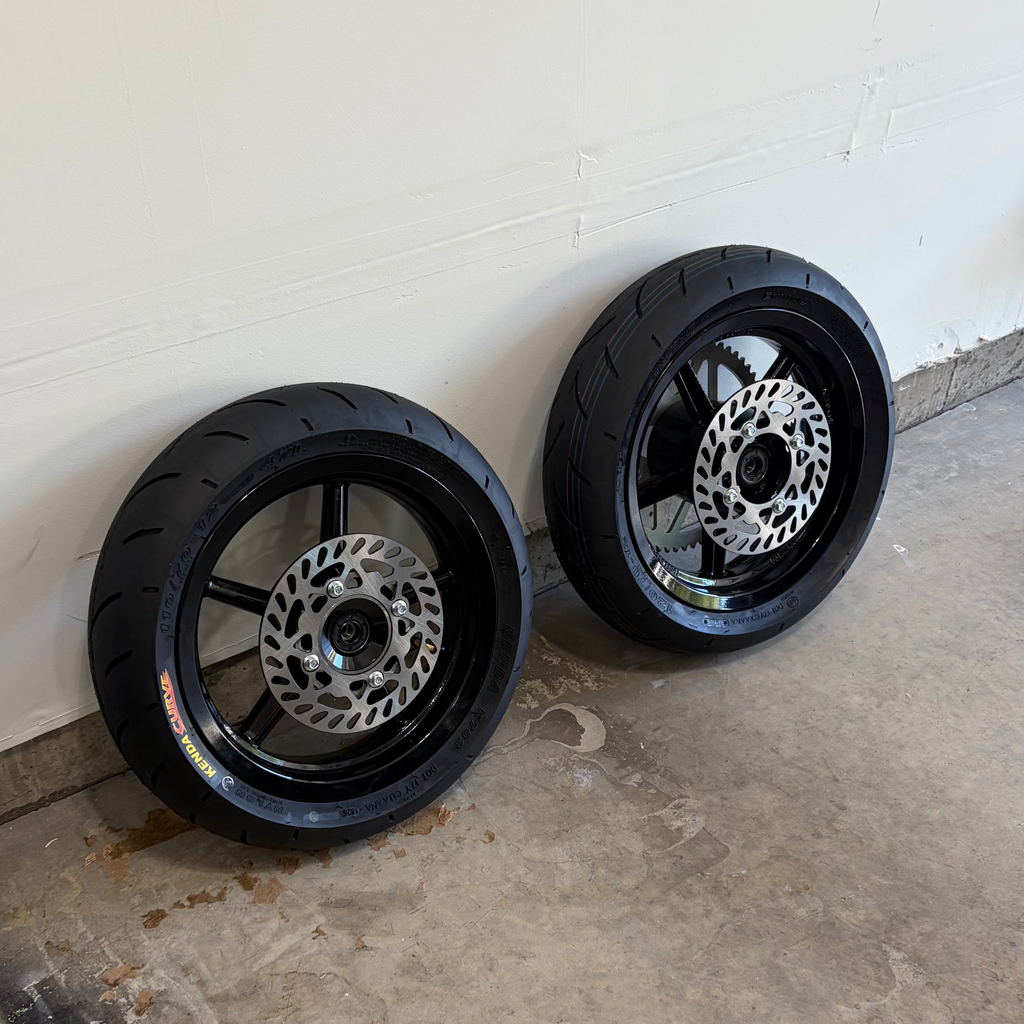 Tuttio Soleil 01/Yozma IN10 12-Inch Supermoto Wheelset