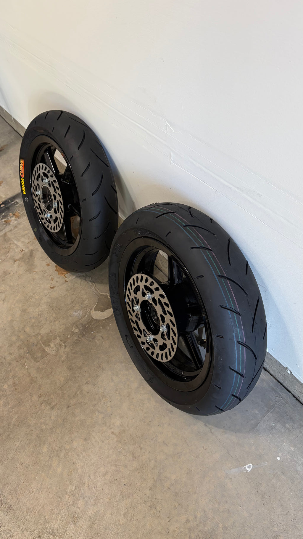 Tuttio Soleil 01/Yozma IN10 12-Inch Supermoto Wheelset