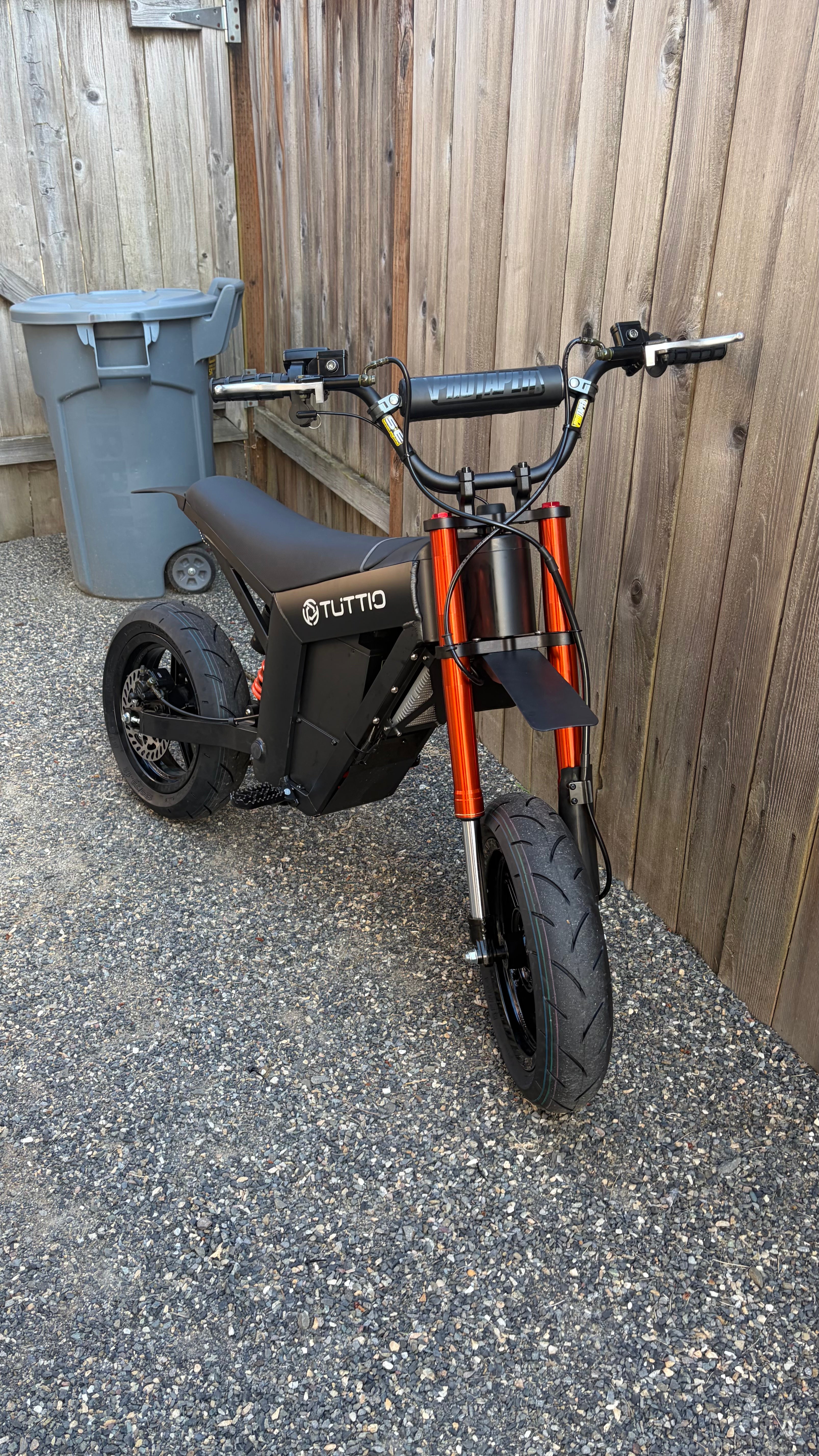Tuttio Soleil 01/Yozma IN10 12-Inch Supermoto Wheelset