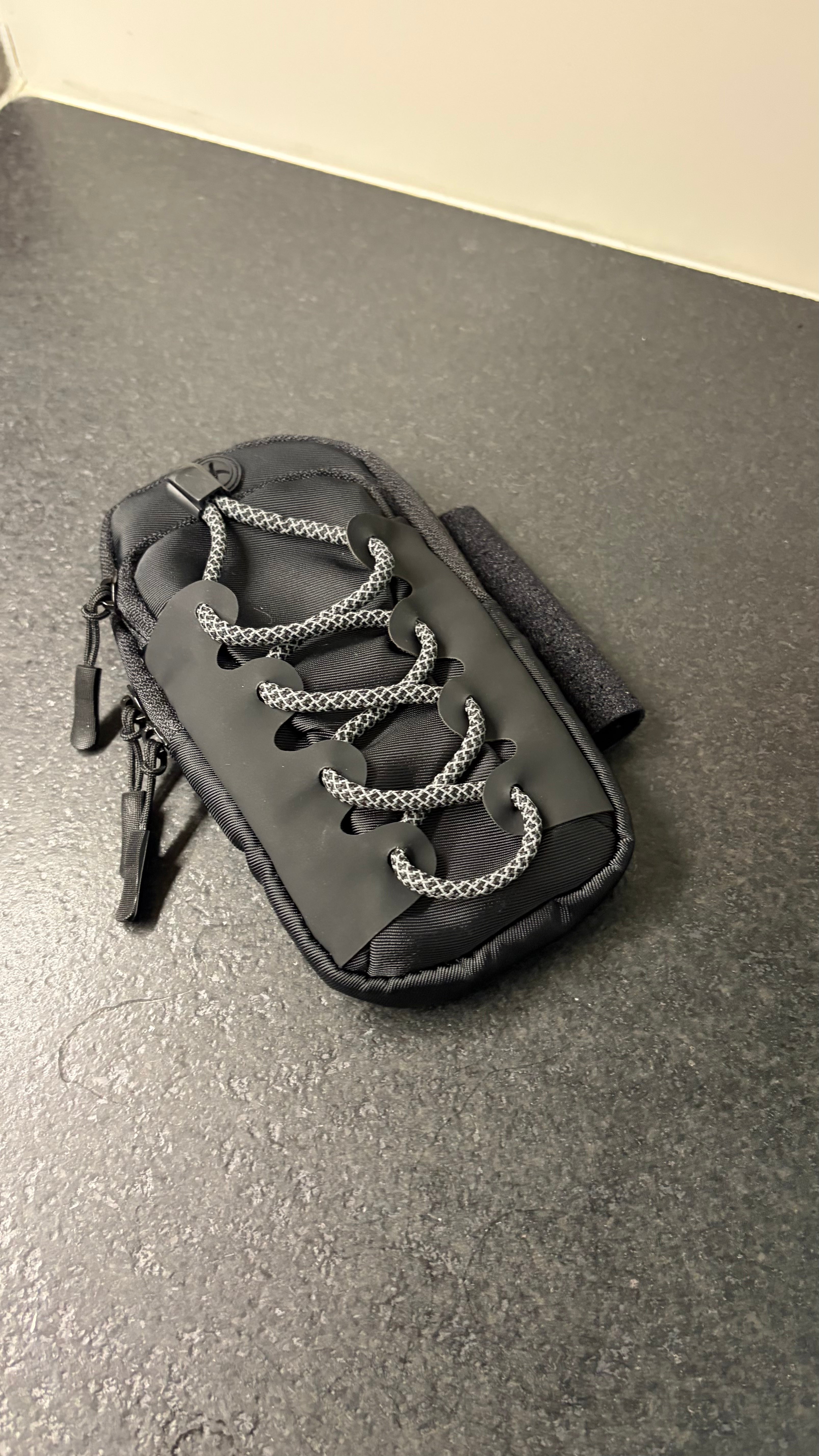 Universal Emoto Seat Bag