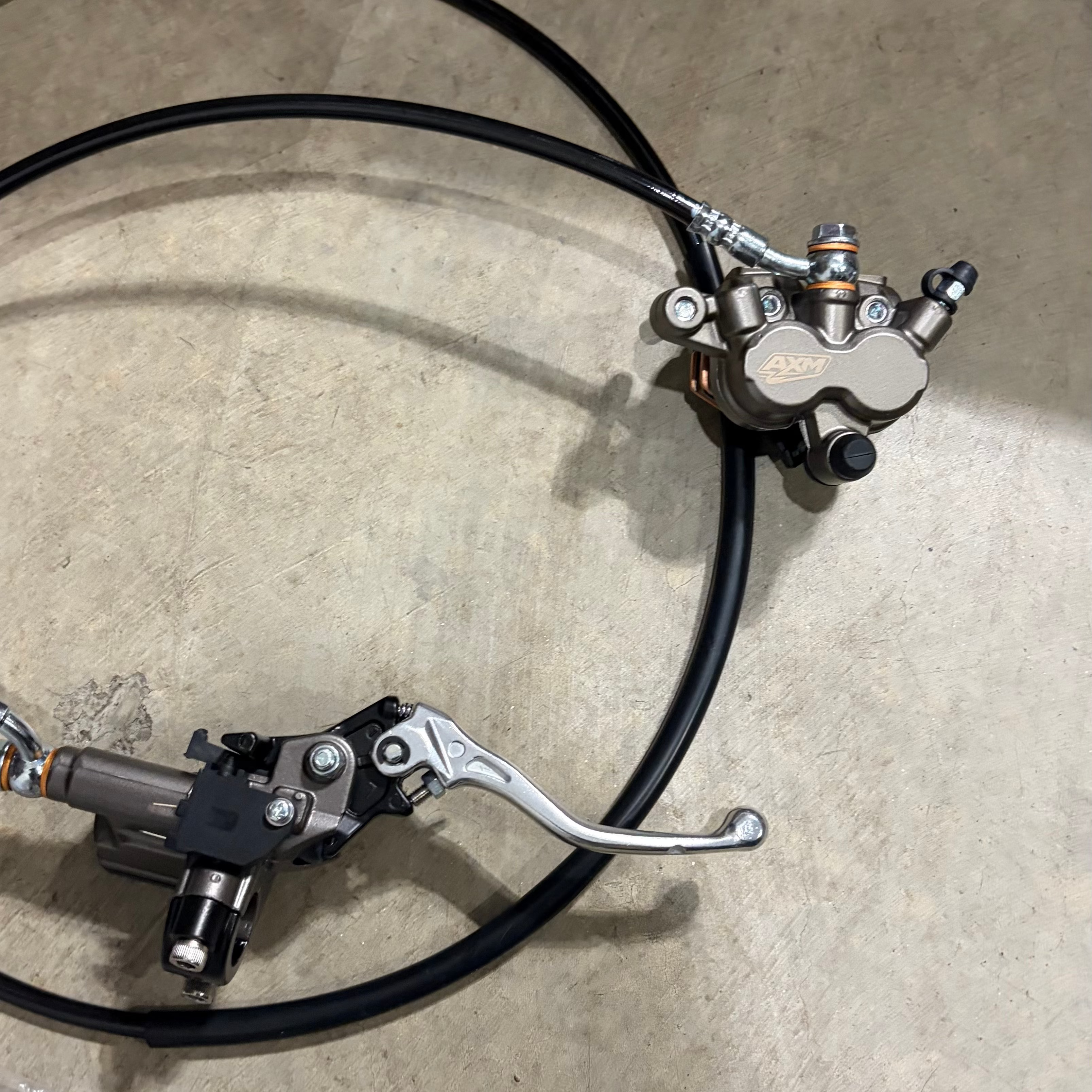 AxMotos Rear Ultra Bee Brake Kit (LBX, Talaria XXX/MX3/MX4, Eride Pro SS 2.0)