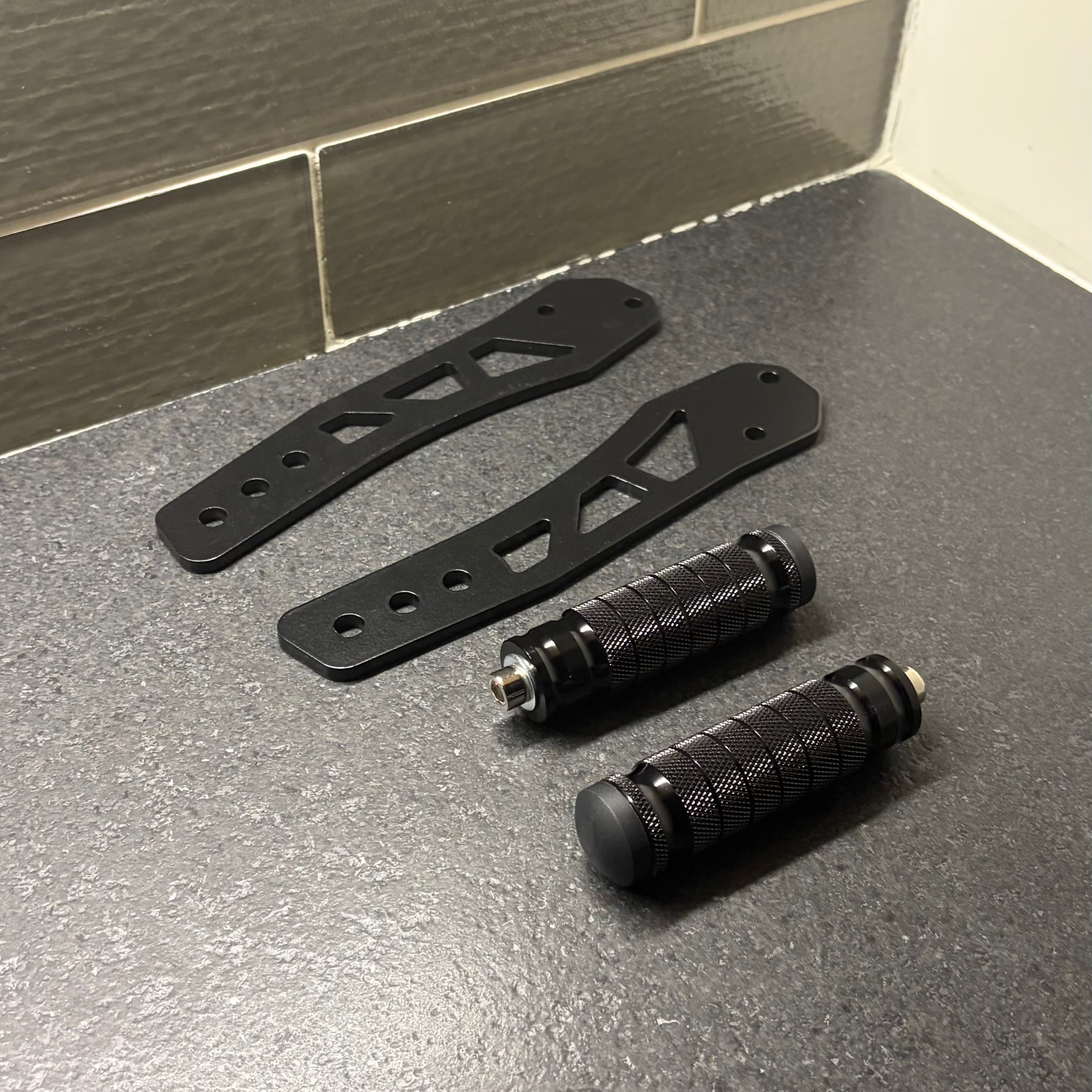 Shift Locks - AxMotos Shift Locks - AxMotos