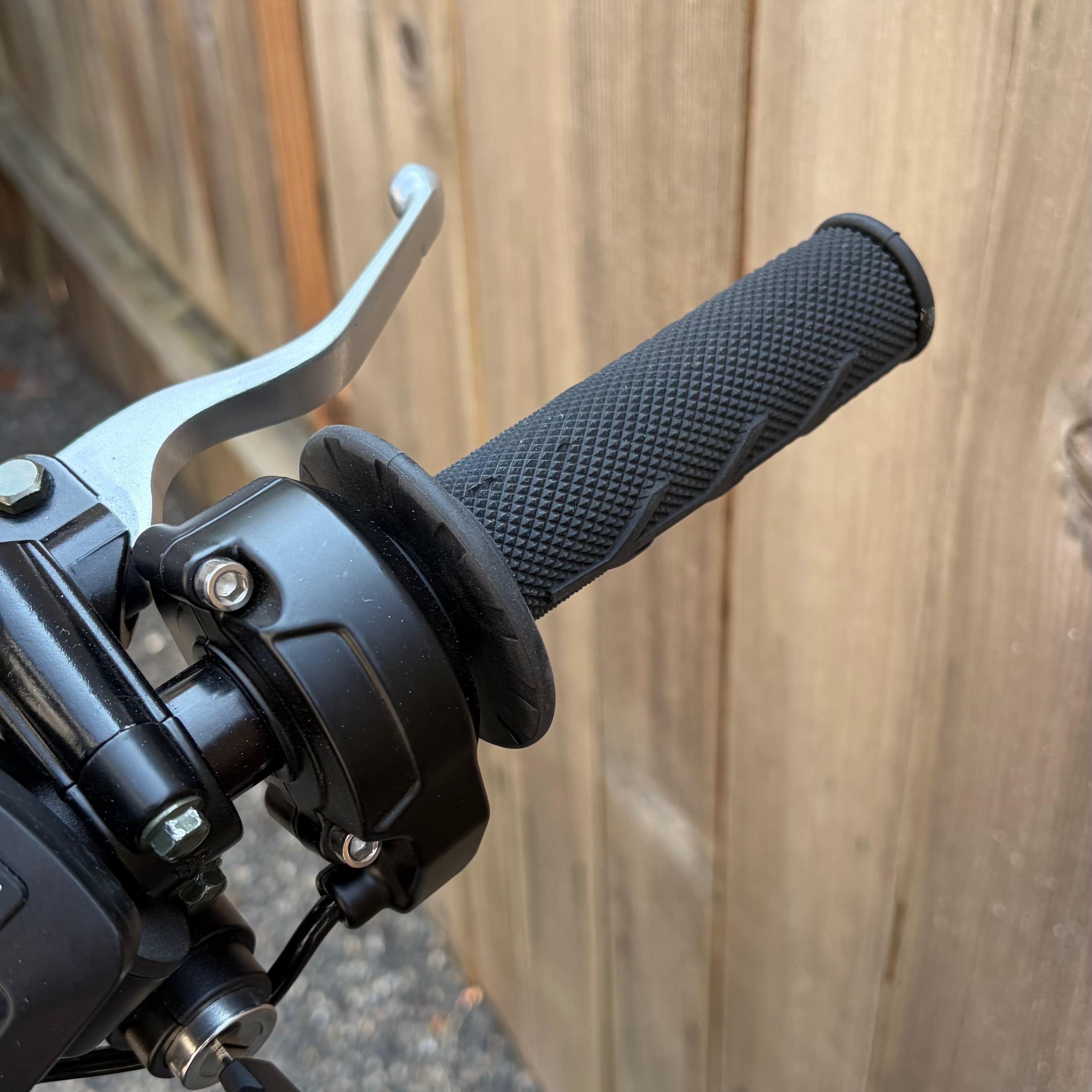 Tuttio Soleil 01 Plug & Play Surron Throttle