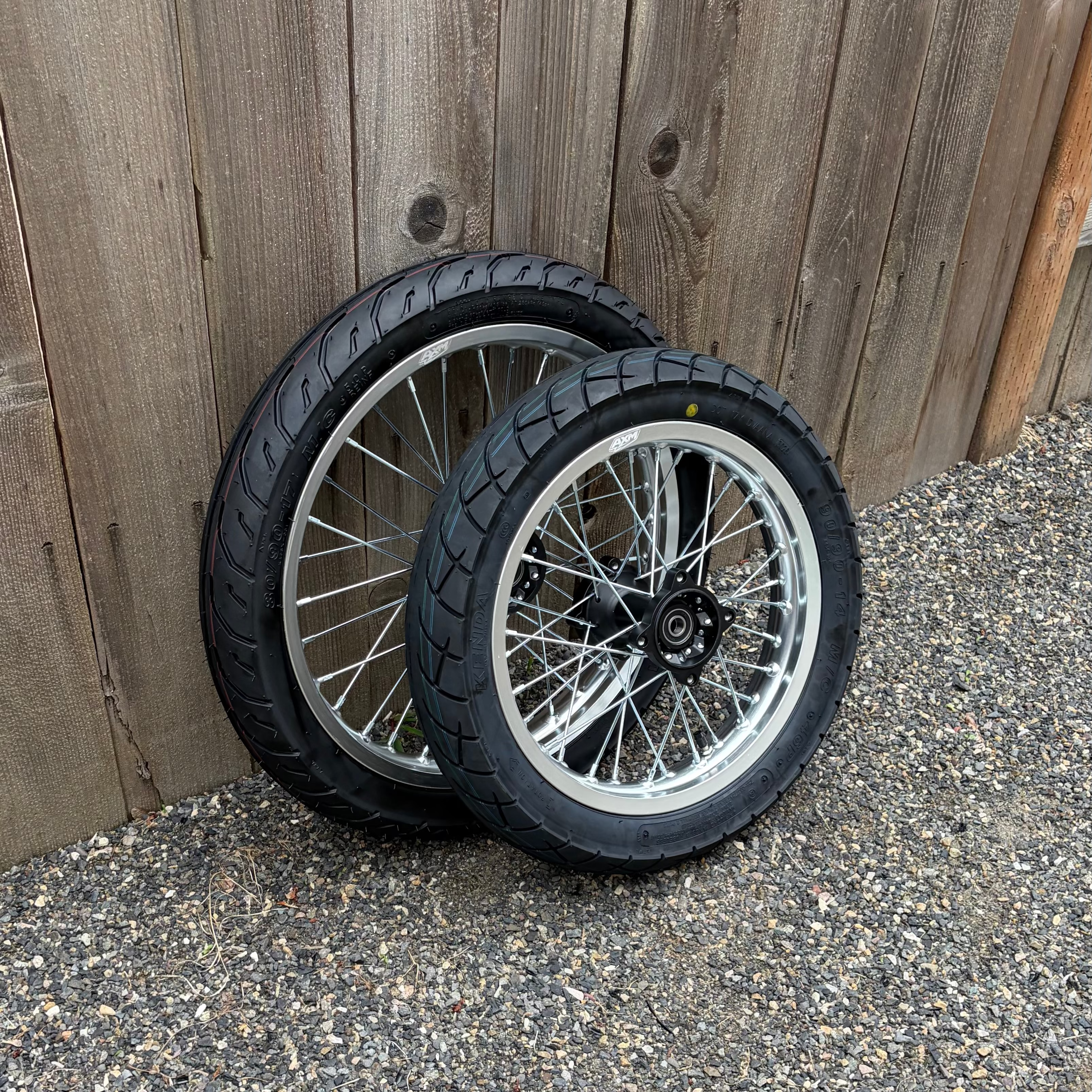 17/14 Tuttio / Yozma Supermoto Wheel Set (FAST SHIPPING)