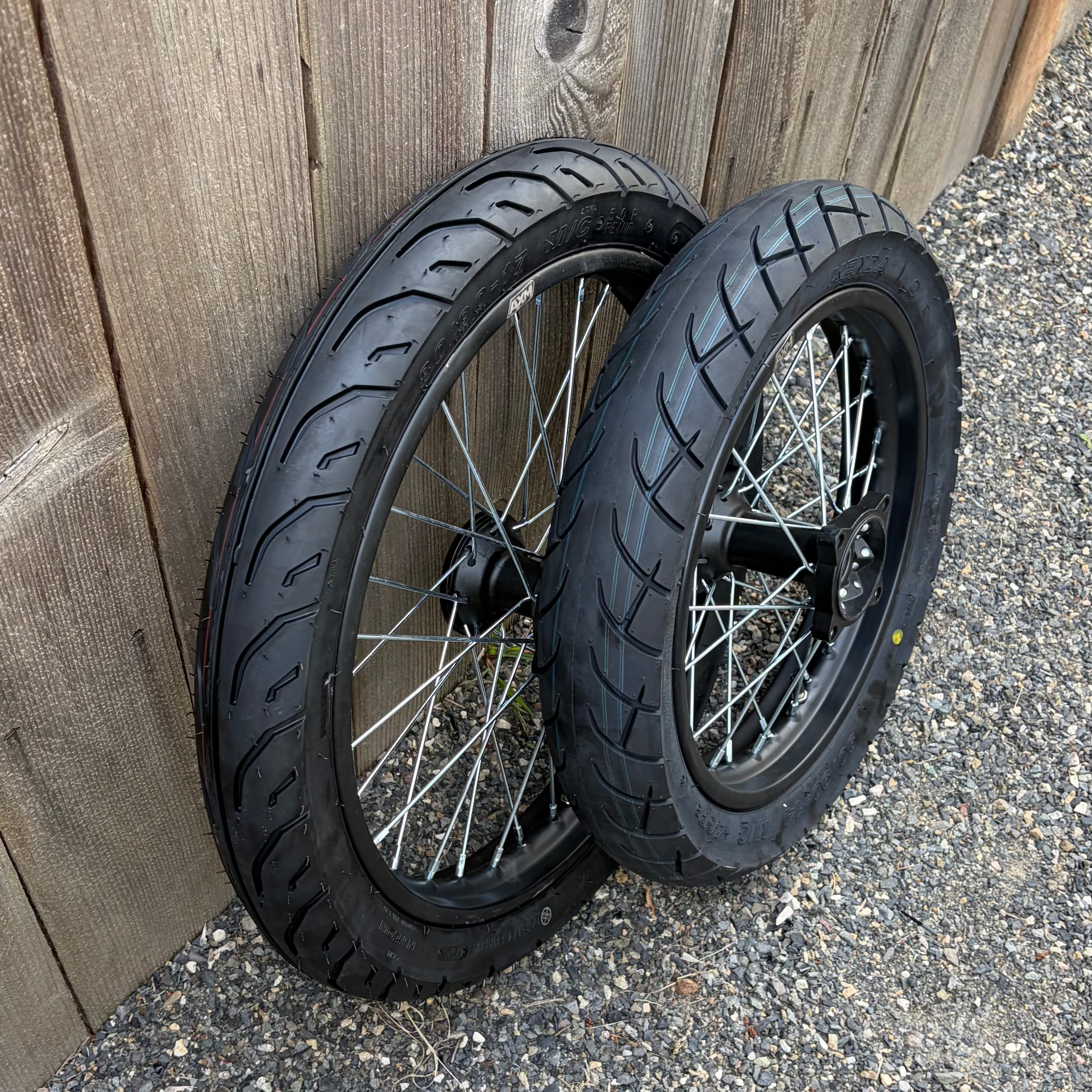 17/14 Tuttio / Yozma Supermoto Wheel Set (FAST SHIPPING)