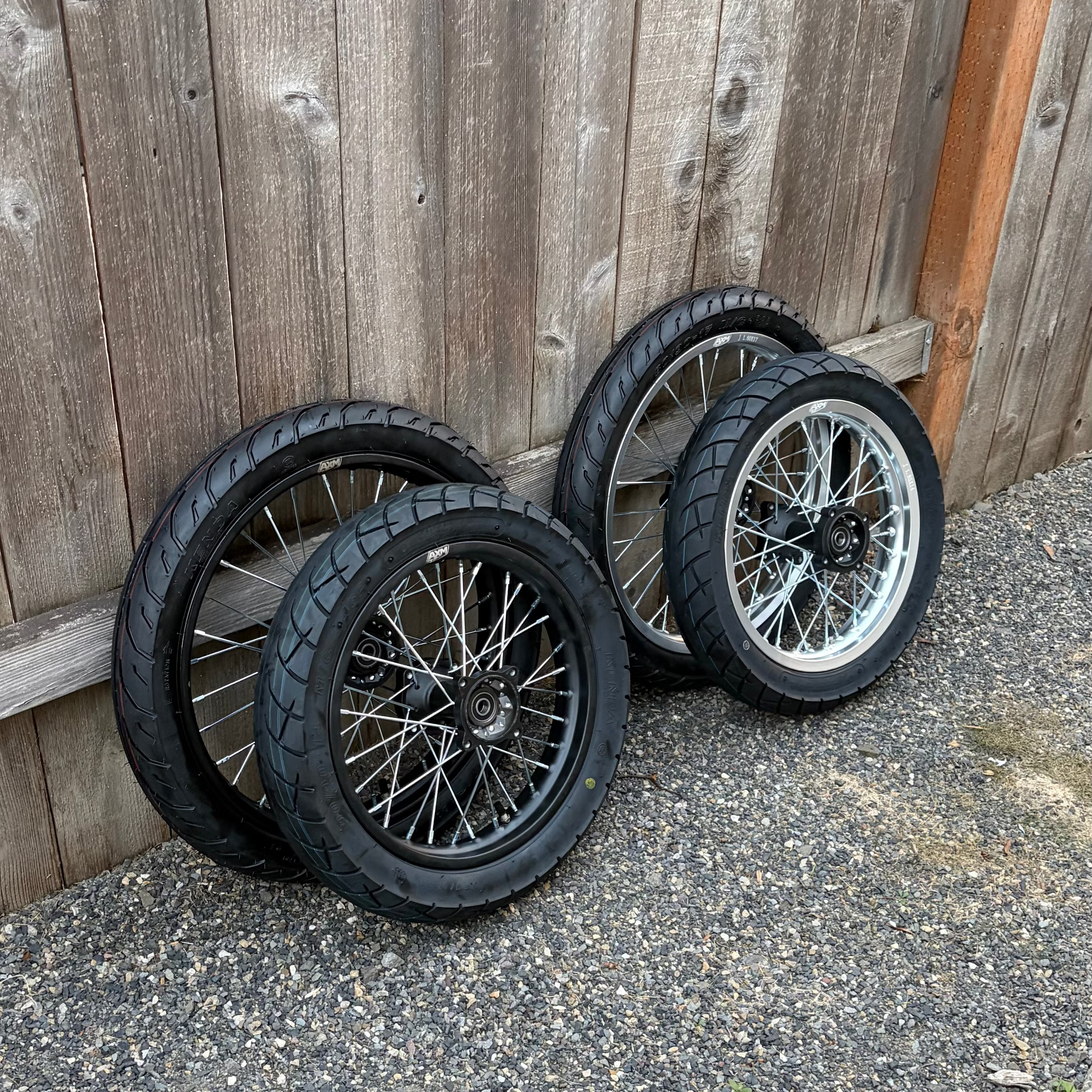 17/14 Tuttio / Yozma Supermoto Wheel Set (FAST SHIPPING)