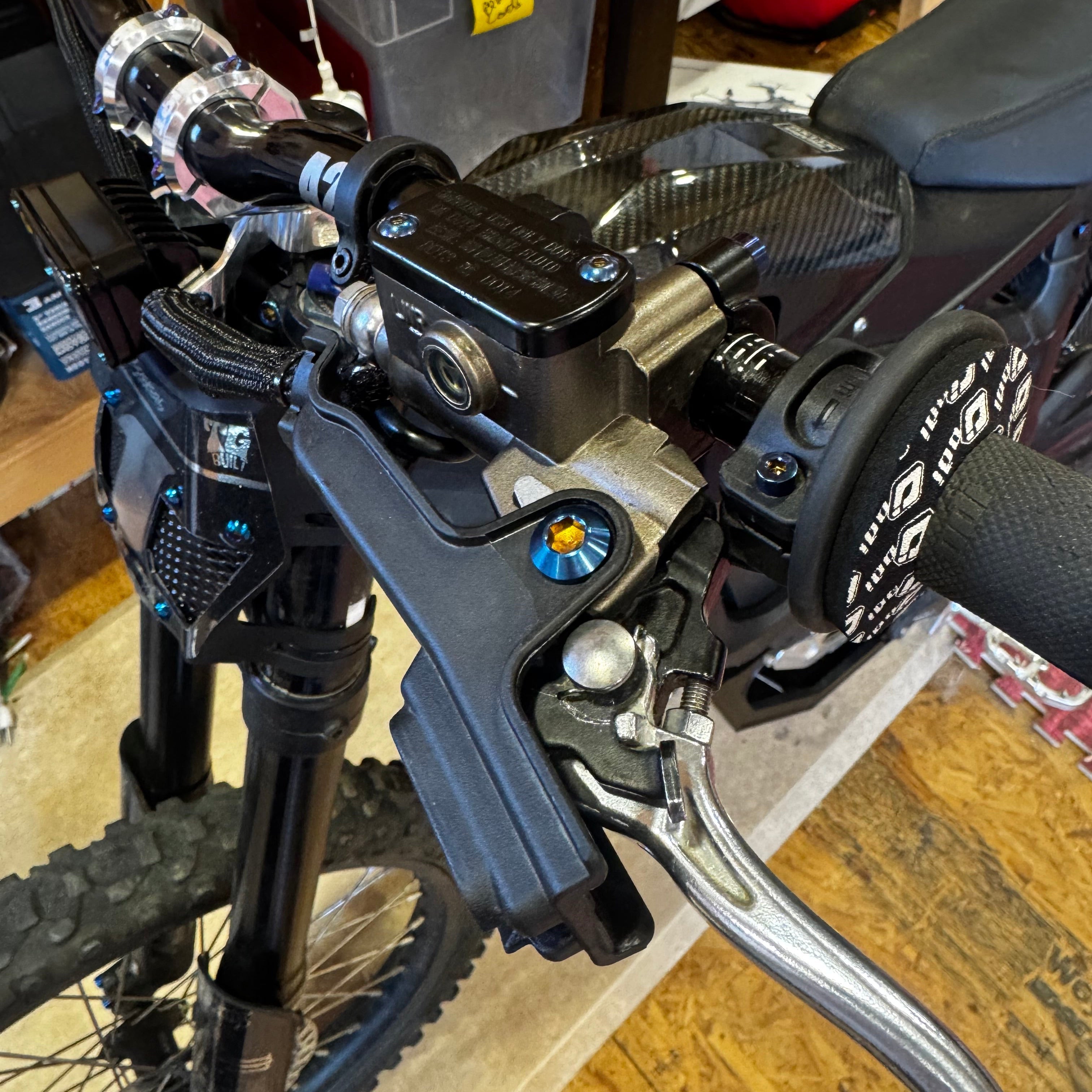Ultrabee brake titanium kit
